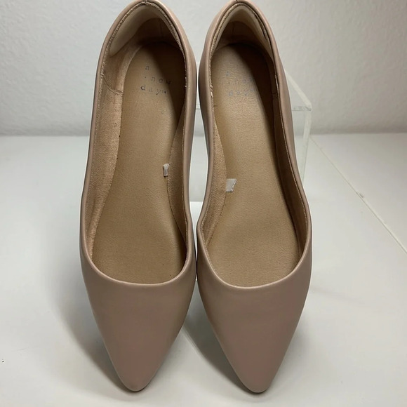 a new day Corinna Ballet Flats with Memory Foam Insole Opal 9 Wide - Picture 8 of 9